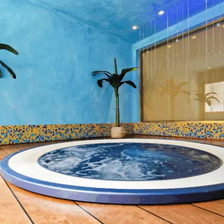 Διαμέρισμα Charming Beachfront Flat With A Bright Terrace