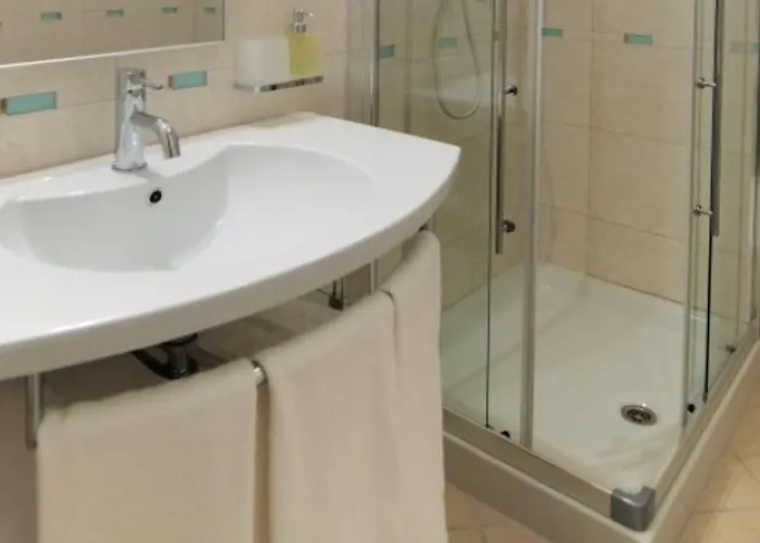 Daire Charming Beachfront With A Bright Terrace